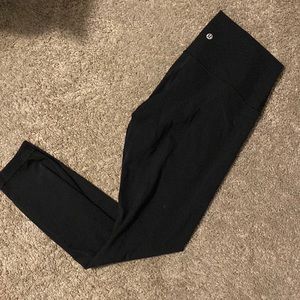 Lululemon Size 8 Black 25” Wunder Train High Rise Leggings